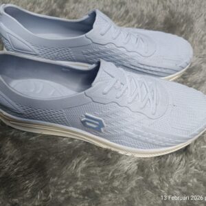 Sepatu Jelly Wanita Olahraga Kasual & Anti Air