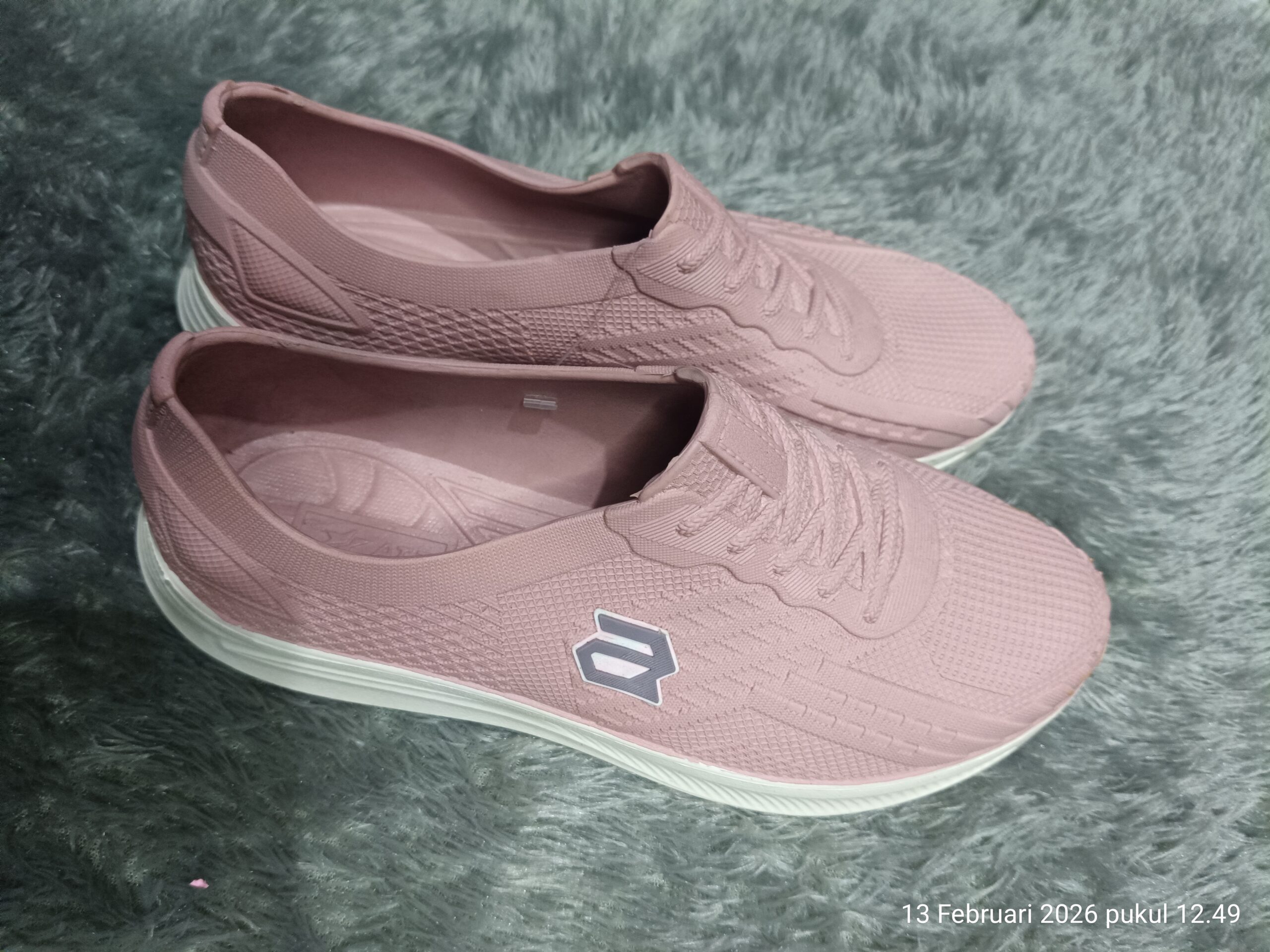 Sepatu Jelly Wanita Sport, Cahsual & Anti Air - Gambar 7