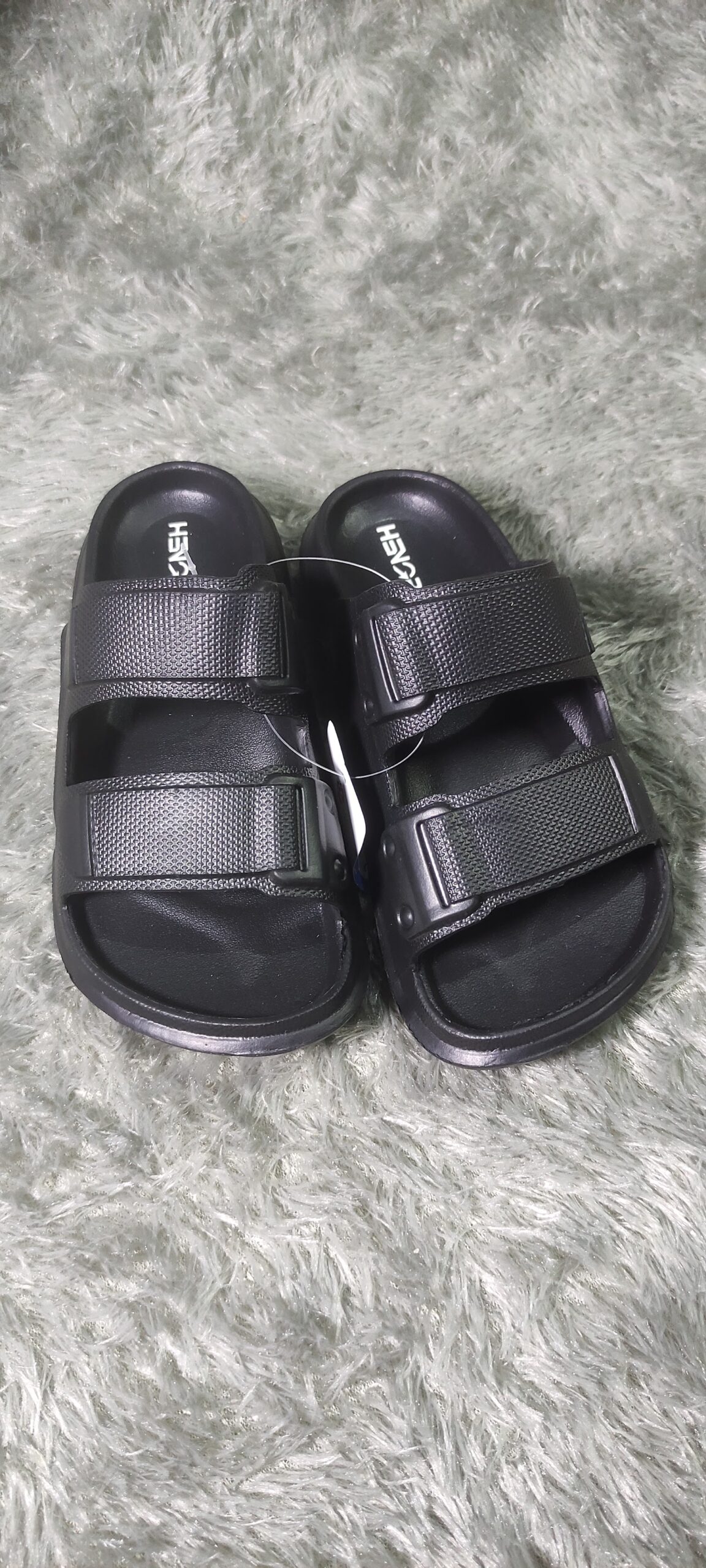 Sandal Jagoan Kecil: Sandal Anak Laki-Laki Nyaman Seharian